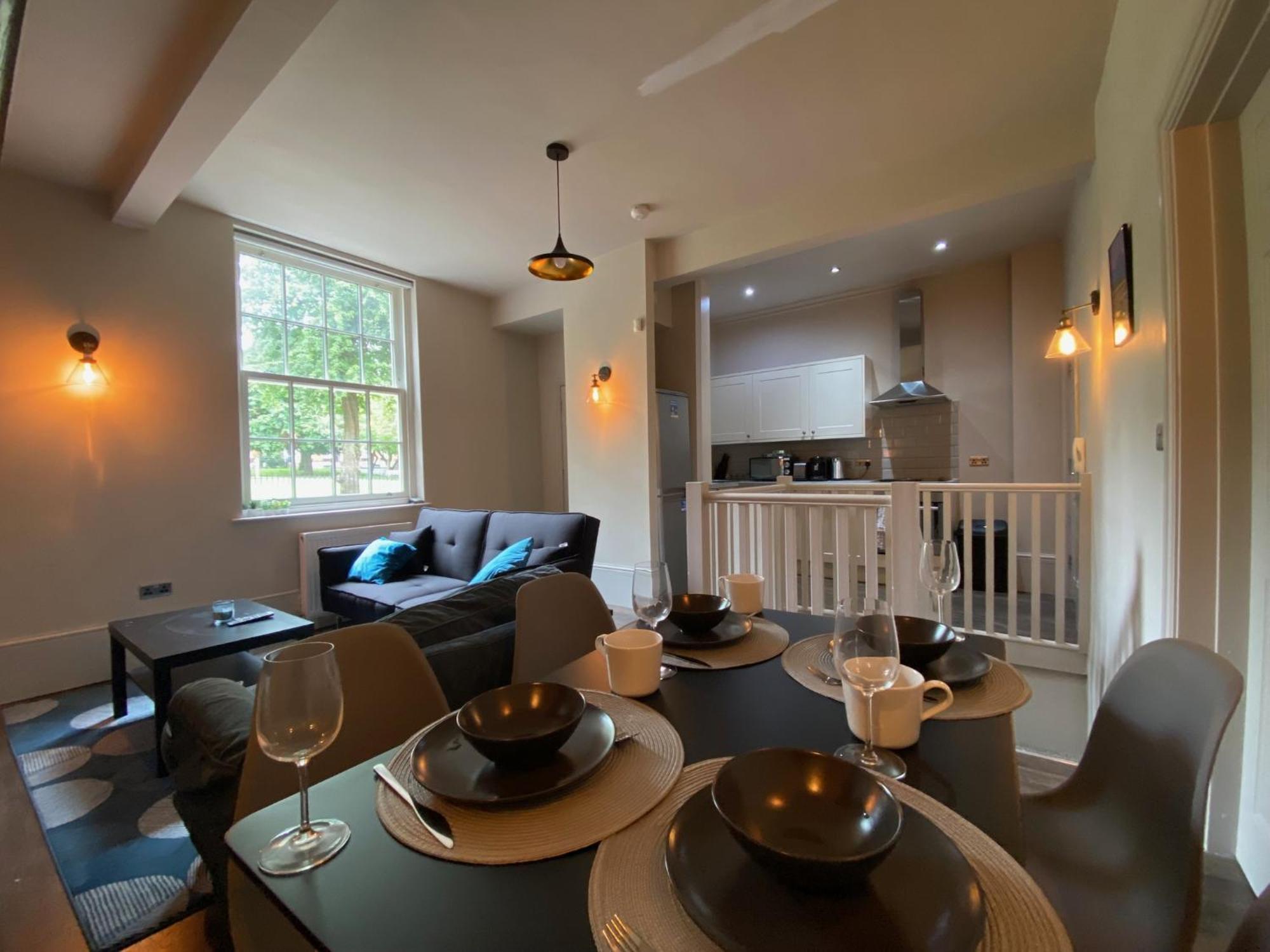 Stunning King Suite Apartment In The Heart Of Leeds City Center Exteriör bild