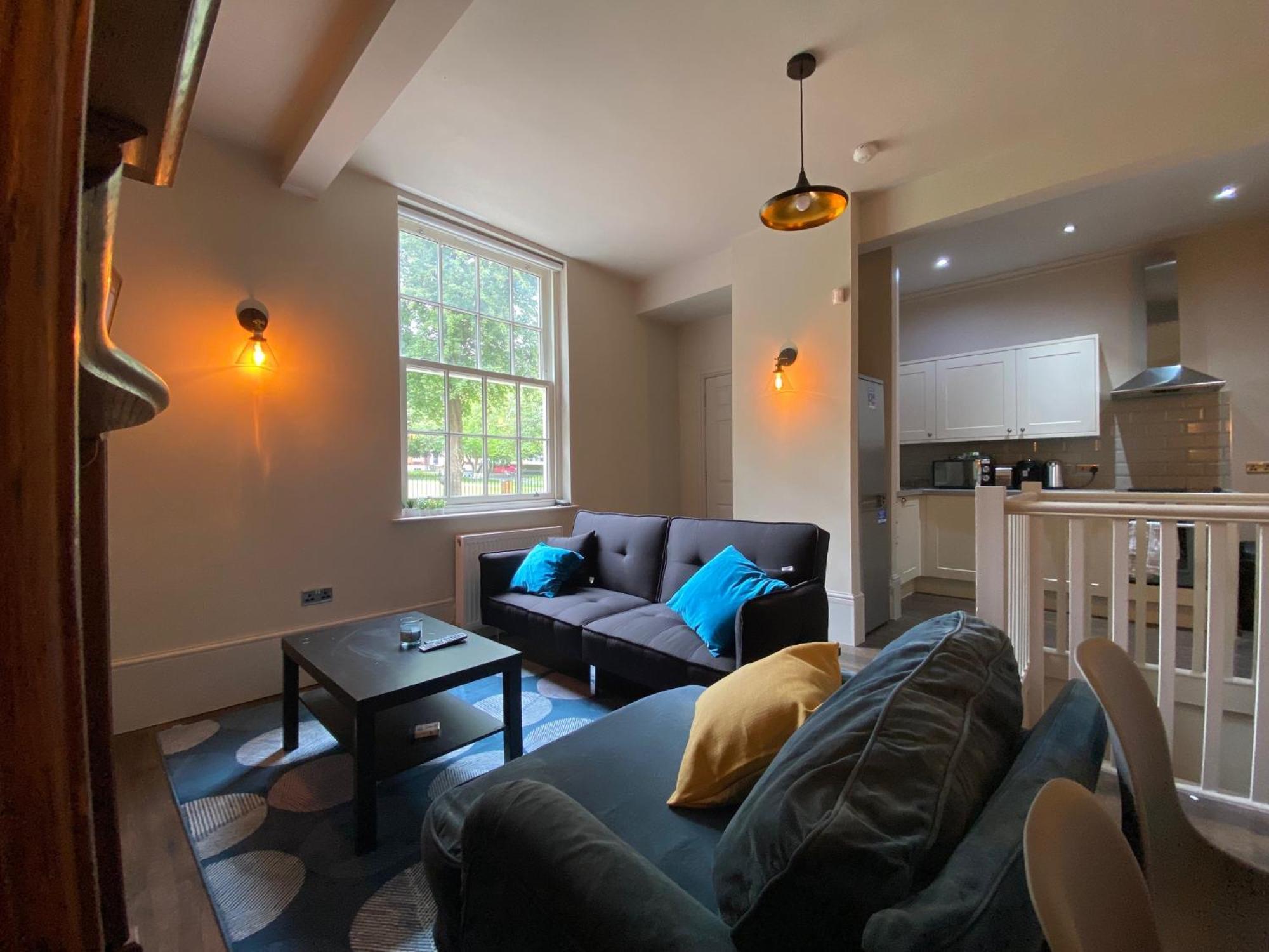 Stunning King Suite Apartment In The Heart Of Leeds City Center Exteriör bild