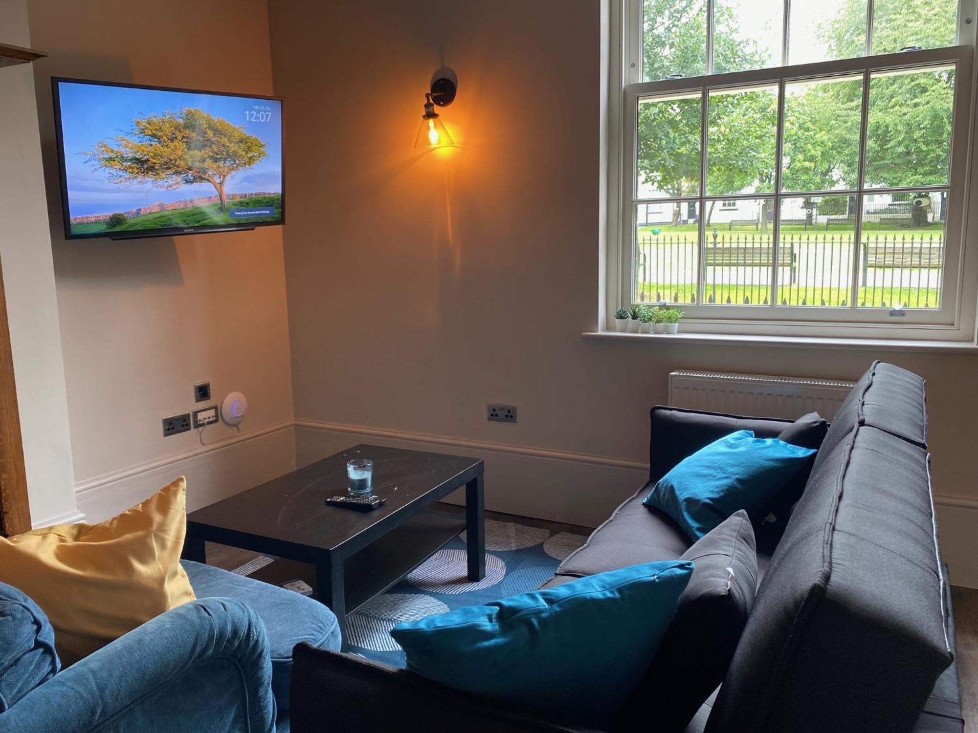 Stunning King Suite Apartment In The Heart Of Leeds City Center Exteriör bild