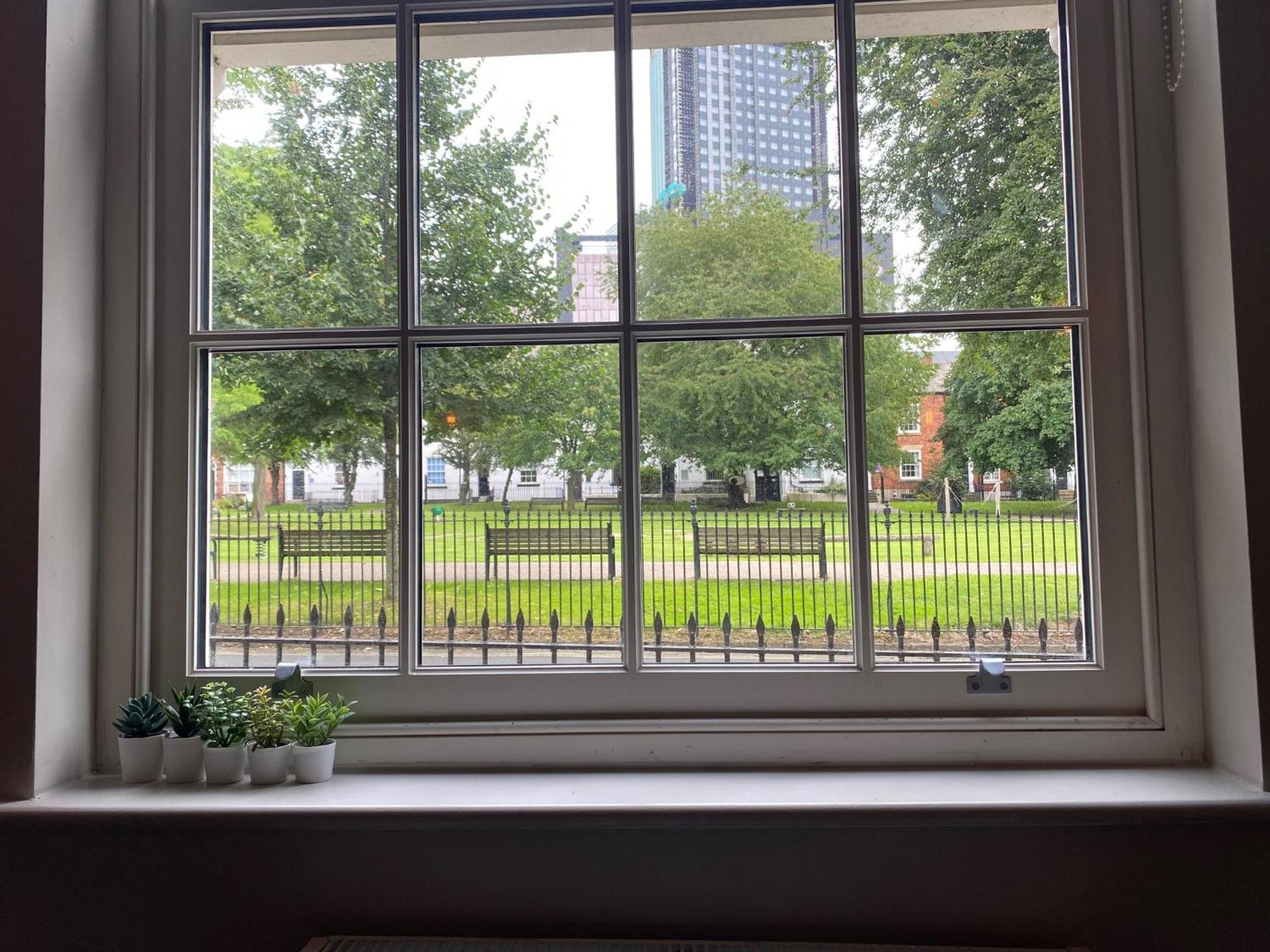 Stunning King Suite Apartment In The Heart Of Leeds City Center Exteriör bild